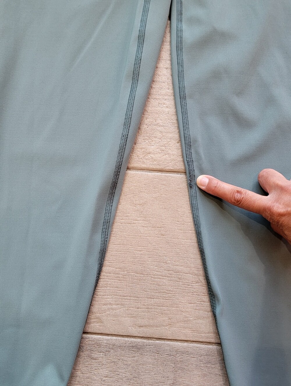 Spanx Booty Boost 7/8 Leggings - Picture 4 of 9